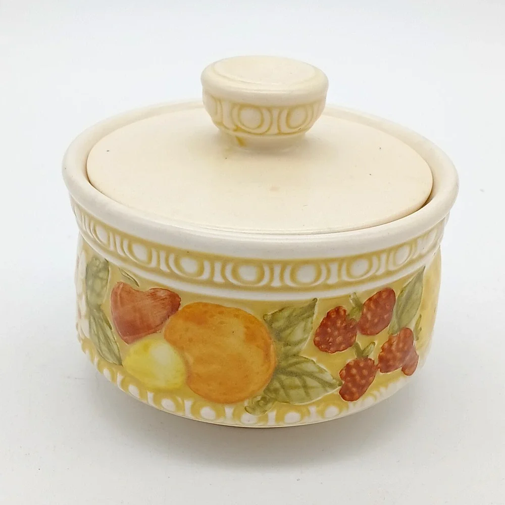 Vintage Metlox Poppytrail Della Robbia Sugar Bowl Creamer Set Vernonware